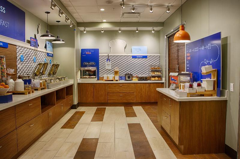 Holiday Inn Express & Suites - Detroit Northwest - Livonia By Ihg Buitenkant foto